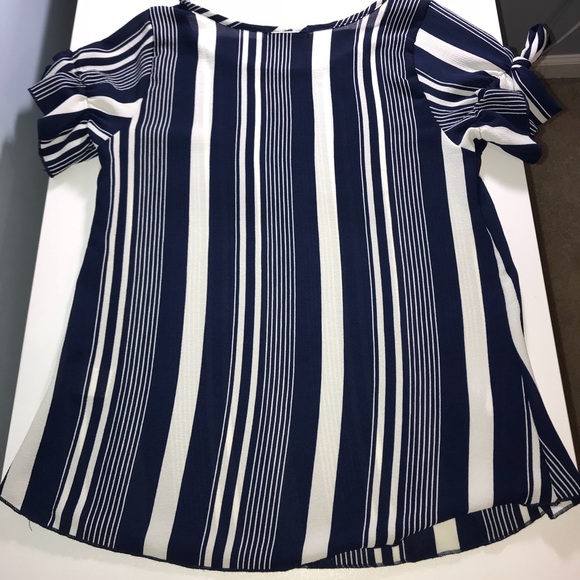 Blue and white stripe blouse - Picture 2 of 2